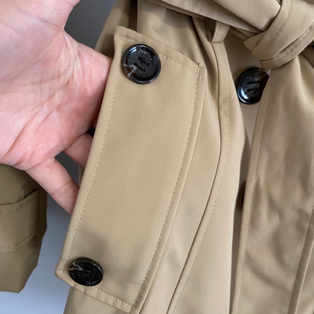 Calvin Klein Lightweight Women’s Jacket - Picture 5 of 8
